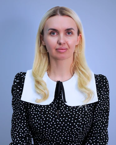 Oksana Shubala — Technologijų ir menų mokytoja