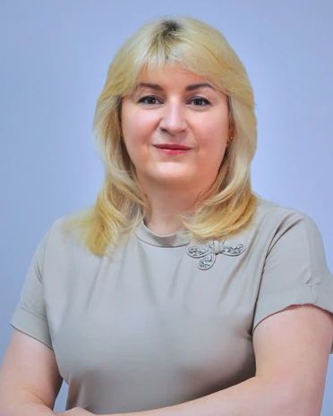 Olena Zadyrko — Istorijos mokytoja